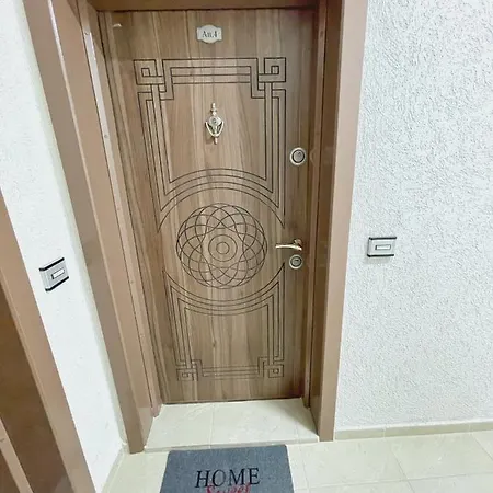 Daire Апартамент Лина